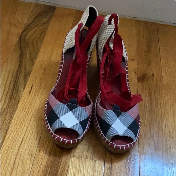 Burberry Espadrille Heels - Picture 1 of 5